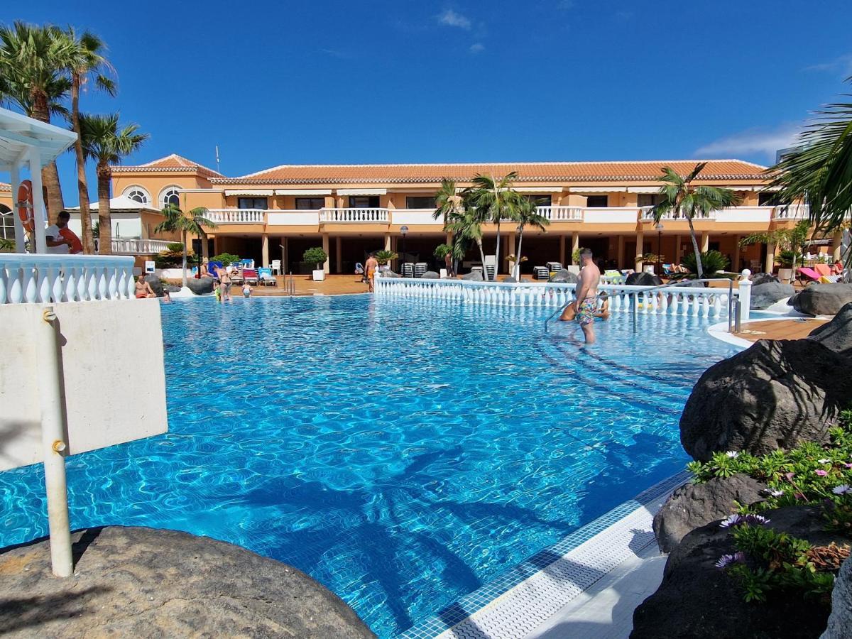 Exclusive Penthouse Playa Las Vistas 4 Close To The Sea And Beach, Aircondition For A Fee, Wifi, Terrace, Heated Pool Playa de las Americas (Tenerife) Exterior foto